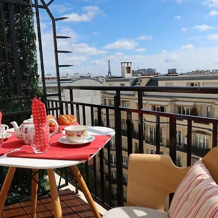 Eiffel Tower View Rooftop * Paris